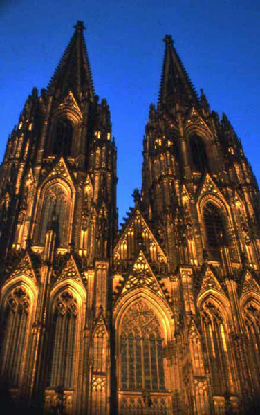 Cologne Dom at night